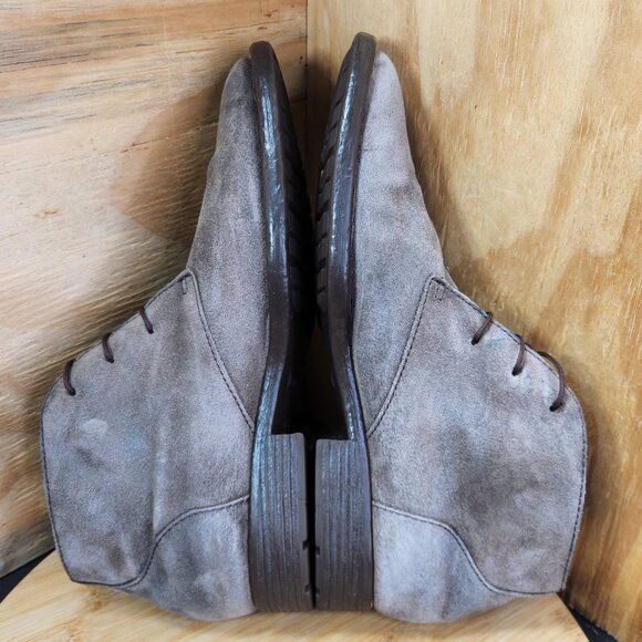 Born McNeil Distressed Taupe Suede Chukka Lace Up Boots - Picture 8 of 10